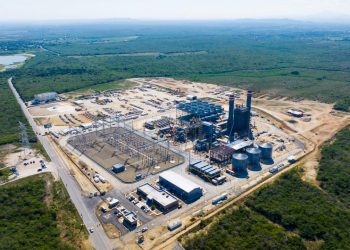 La termoeléctrica de Manzanillo fortalece el sistema eléctrico y es de las más modernas del Caribe, según el ministro Joel Santos