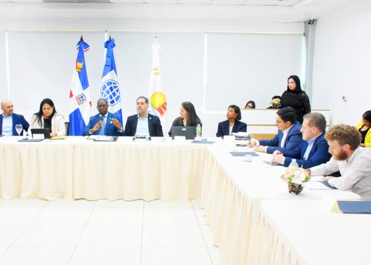 MITUR se reúne con el Banco Mundial y presenta plan para el desarrollo turístico de Pedernales