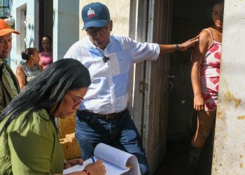 DASAC implementa en Gaspar Hernández protocolo de emergencia con entrega de electrodomésticos, enseres y raciones crudas
