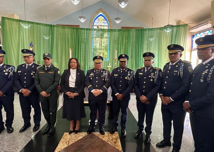 Dirección Regional Cibao Sur conmemora el 90 aniversario de la Policía Nacional en Bonao