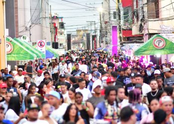 Festituricarnaval reúne a más de 375 mil personas en sus primeros conciertos de pura dominicanidad