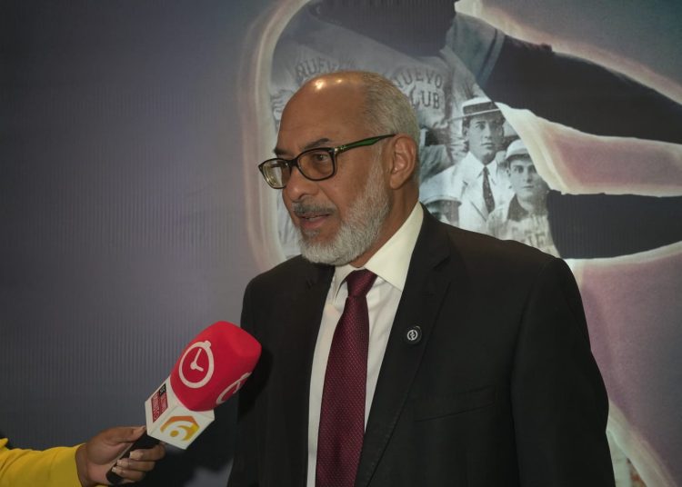 Persio Maldonado presenta quinto documental de El Nuevo Diario dedicado a la historia del béisbol dominicano