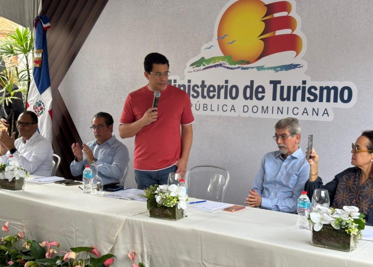 “¡Yo no robo!”; Collado garantiza culminación total de obras en la Ciudad Colonial