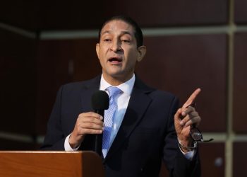 Iván Gatón hace llamado de alerta ante campañas de descrédito por crisis haitiana en documental “La caída de una isla”