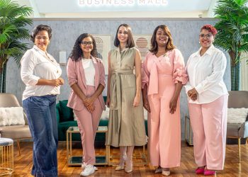 Salud mental y liderazgo femenino centran panel “Ser Mujer Hoy”