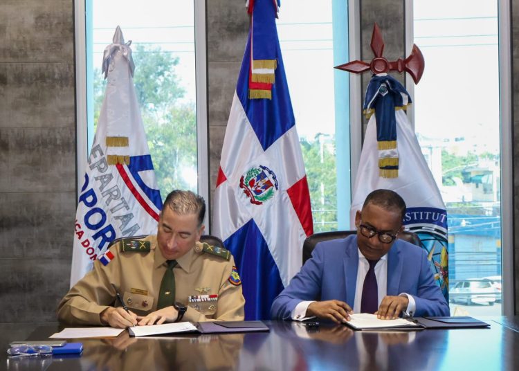 Instituto Cartográfico Militar y Departamento Aeroportuario firman acuerdo de cooperación