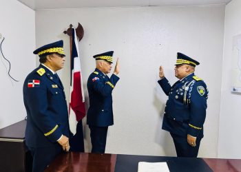 Juramentan a puertas cerradas nuevo director de la Policía en Santiago