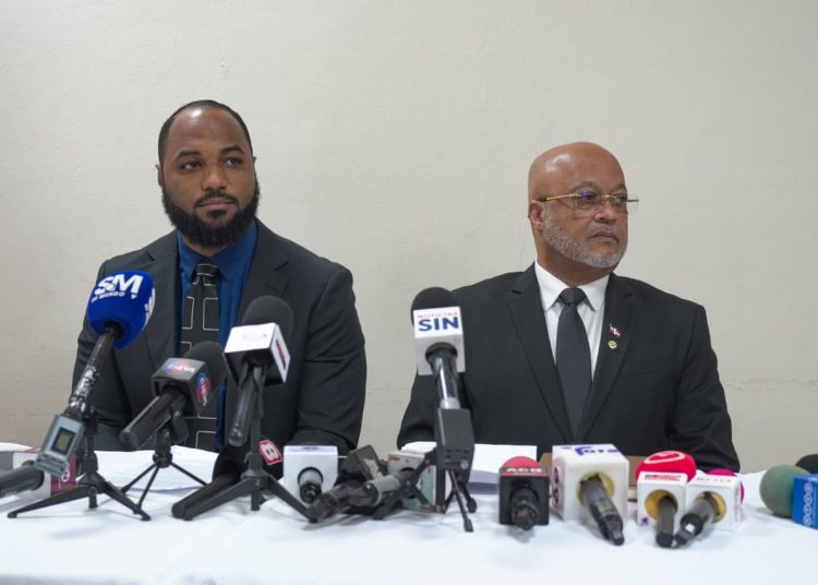 Más de 300 contratistas y proveedores del Estado piden a Abinader crear mesa para resolver deudas