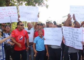 Protestan en Bayaguana para exigir carretera prometida desde hace más de 25 años