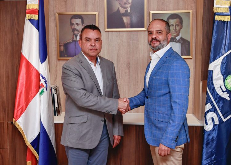 Designan nuevo director y subdirector en el Hospital Marcelino Vélez Santana