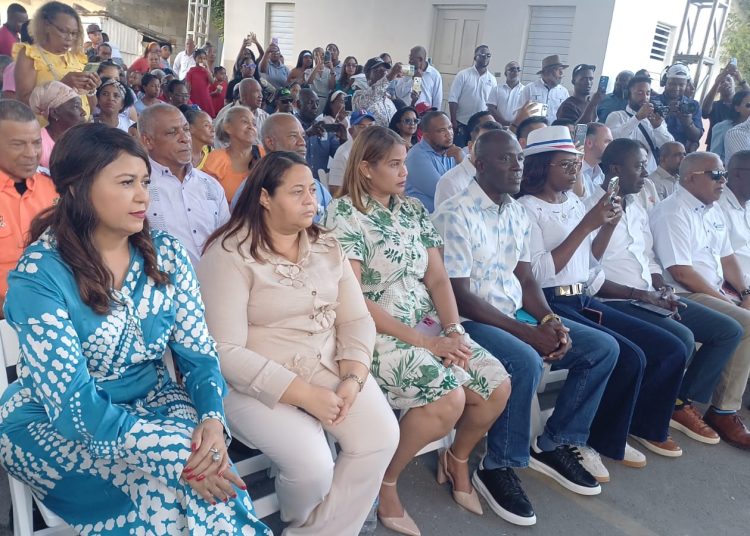 Alcalde Eduardo Familia deja inaugurado el Parque Ecológico Taíno José Francisco Peña Gómez en Villa Hermosa