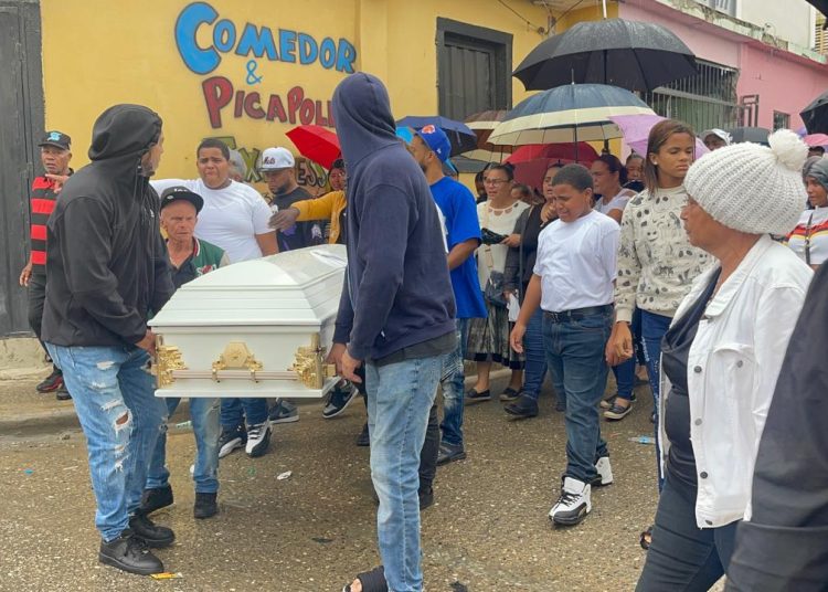 Muere carpintero tras ser embestido por un tractor en Navarrete; familia exige justicia