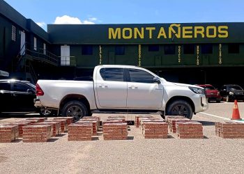 Ejército ocupa 250 mil unidades de cigarrillos en un vehículo en San Juan de la Maguana