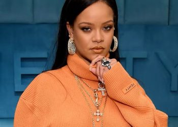 Arrestan a una mujer que tiroteo la casa de Rihanna con ella dentro
