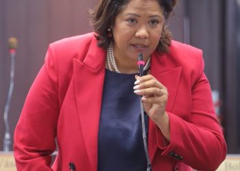 Diputada Yalis Soto pide urgente iniciar construcción de puente en Monte Negro