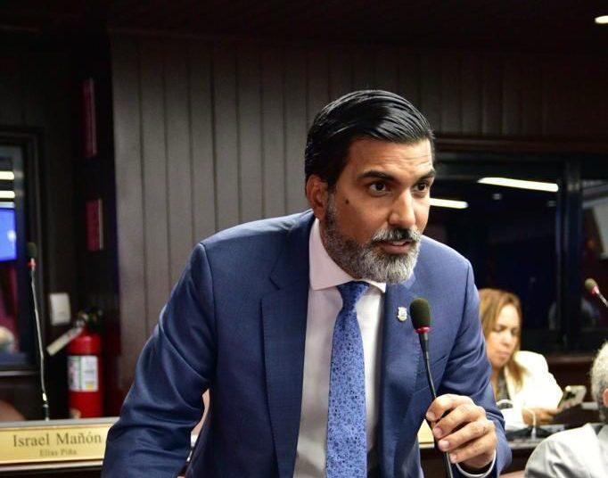 Diputado Juan José Rojas reintroduce proyecto de ley propone crear Ministerio de la Familia y fusionar ministerios de la Mujer y la Juventud