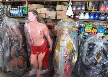 Rituales para amarres de amor dominan consultas en botánicas este viernes 13