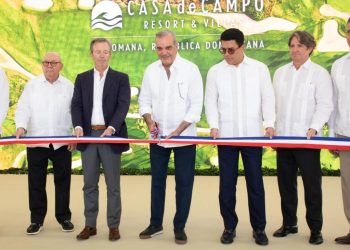 Abinader participa en inauguración de la reapertura de “Teeth of the Dog” en Casa de Campo