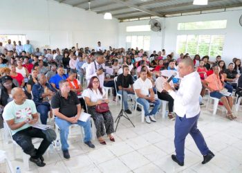 Diputado Ramón Raposo integra a 500 emprendedores de SDN en taller de IA