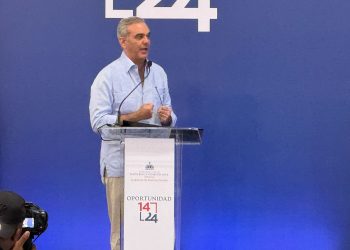 Presidente Abinader encabeza graduación de más de 4 mil jóvenes del programa Oportunidad 14-24