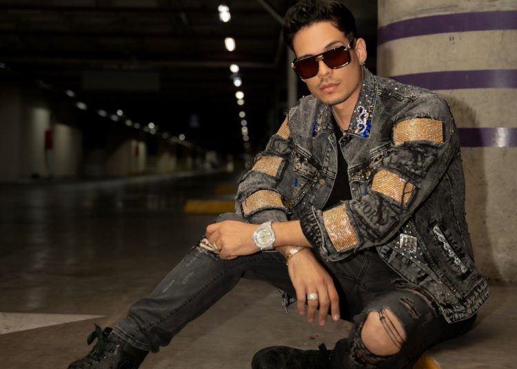 Ángelo Perrone pone la bandera Dominicana en alto, con nominación a Premios Fénix de Colombia