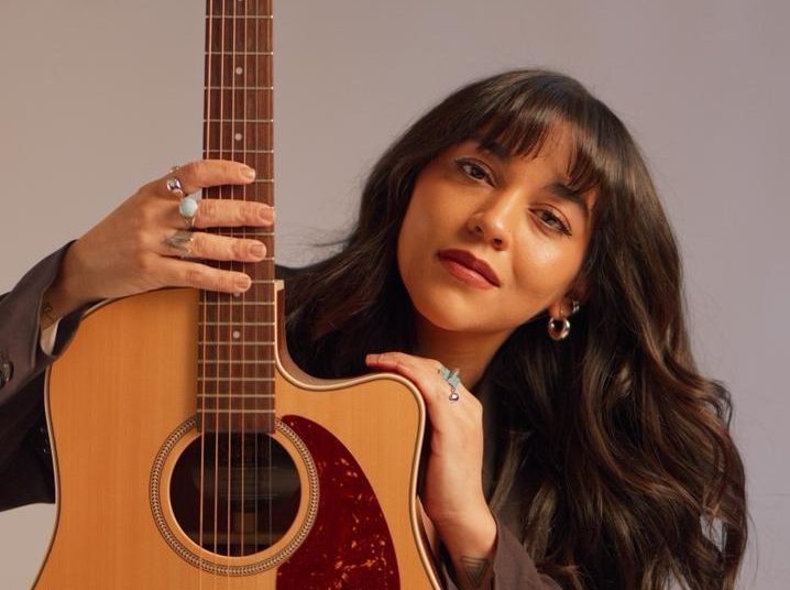 Mari Solis anuncia “Más Cerca”, un concierto íntimo en Santo Domingo