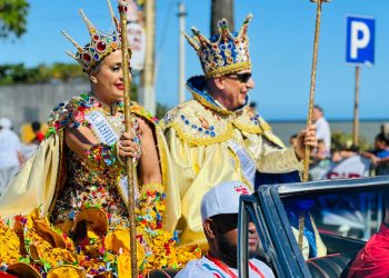 Con Zoila Luna y Mariano Hernández como reyes inicia el Desfile Nacional de Carnaval