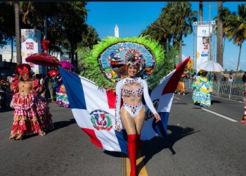 Delegación de Bonao brilla en el Desfile Nacional de Carnaval con colorido y tradición