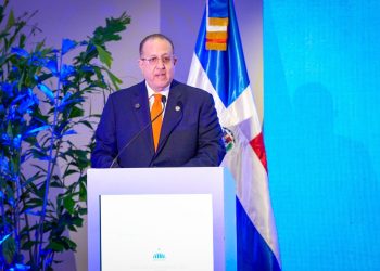 Ministro de Hacienda asegura Gobierno toma medidas para mitigar impacto en el país por la crisis en Irán