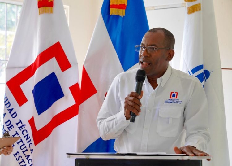 Gobierno inicia titulación gratuita en los condominios de la Villa Olímpica en Santiago