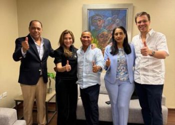 Carlos Ramírez se integra al proyecto “Carolina Presidenta C28” en Azua