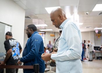 Alcalde Eduardo Kery elogia proceso expedición nueva cédula en La Romana