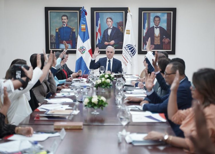 Luis Miguel De Camps impulsa Estrategia Nacional de Educación Digital para modernizar el sistema educativo