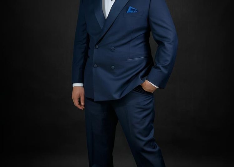 Comunicador Samir Saba se destaca en la alfombra de Premios Soberano 2026