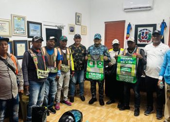 Motoconchistas de Monseñor Nouel procuran fortalecer vínculos con la Policía Nacional en encuentro institucional