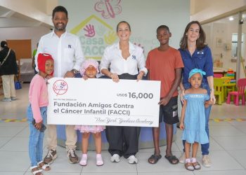 Fundación de los New York Yankees realiza donación a FACCI en la República Dominicana