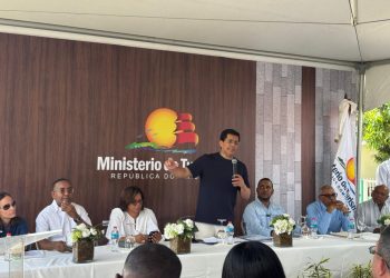 Ministro de Turismo rechaza prepotencia en el Estado: “No somos faraones”