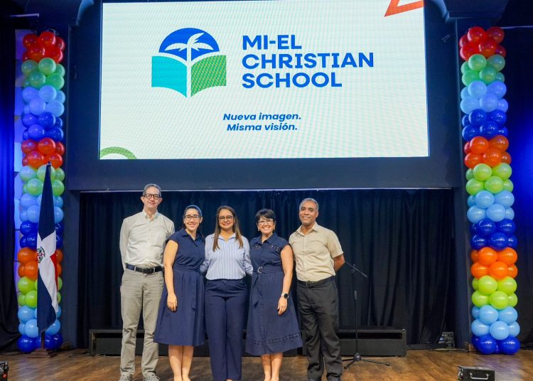 MI-EL Christian School presenta nueva identidad institucional en su 25 aniversario