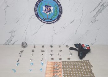 Operativos dejan 11 detenidos y más de 300 porciones de drogas incautadas en Santiago, San Pedro de Macorís y Duarte