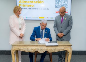 Senado se suma a iniciativa global: Ricardo de los Santos firma el “Pacto Alimentación Primero”