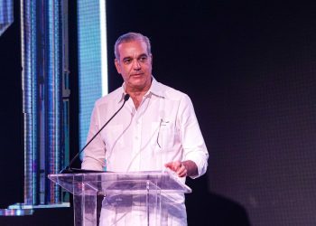 Montecristi estrenará aeropuerto que lo transformará en polo turístico e industrial, anuncia Abinader