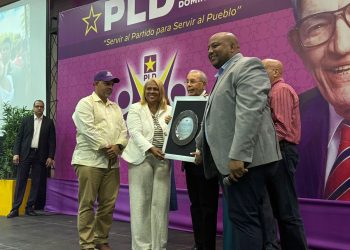 PLD reconoce legado social de Danilo y Margarita en celebración del Día de las Juntas de Vecinos