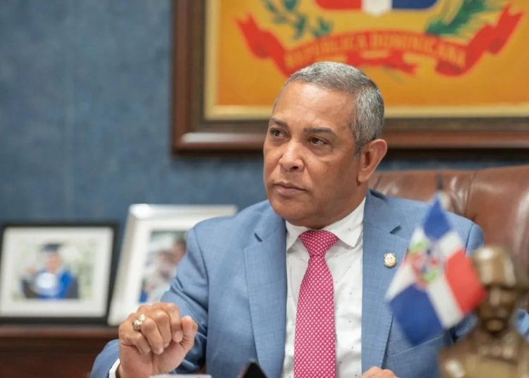 Senador Franklin Romero lamenta fallecimiento del empresario Héctor Rizek Llabaly