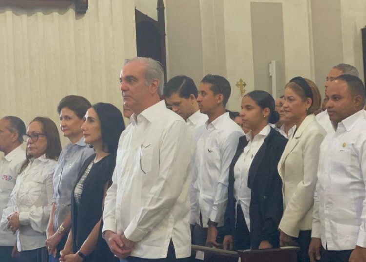 Abinader asiste al Tedeum en Santiago por el 182 aniversario de la Batalla del 30 de Marzo