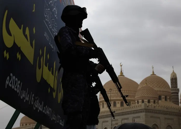 Los hutíes de Yemen amenazan con una intervención militar si más aliados de EE.UU. se unen a la guerra