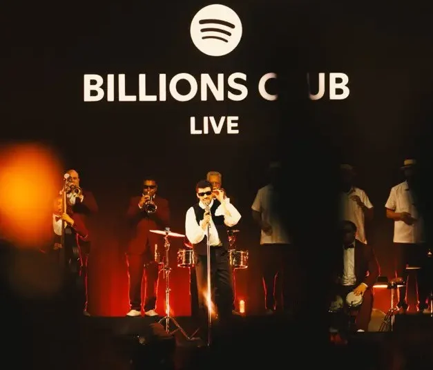 «¡Baila sin miedo, Tokio!”: Bad Bunny hace historia con su primera presentación en Japón