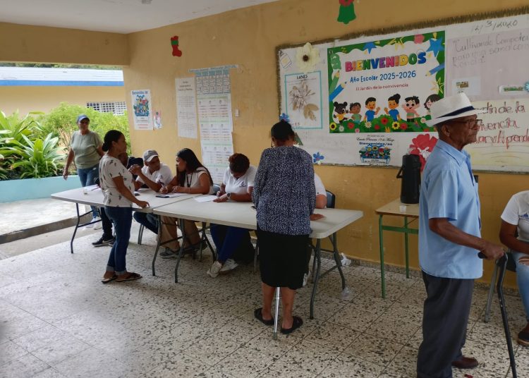 Gobierno realiza operativo social en Peralta con asistencia médica y alimentaria