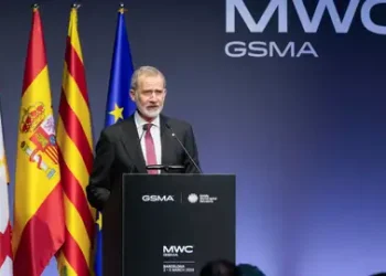 Felipe VI llama a la moderación en Oriente Medio y pide que se respete la vida de civiles