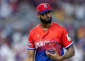 Dominicana y Venezuela chocan por el liderato del Grupo D en el Clásico Mundial