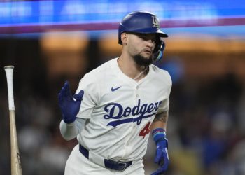 Tablazo de Pagés impulsa victoria de Dodgers en el Día Inaugural